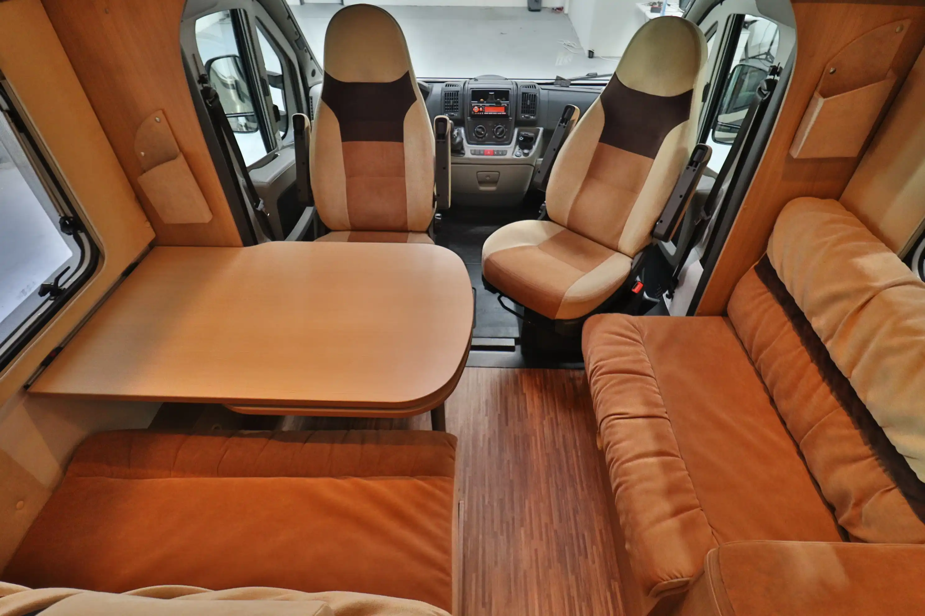 BUERSTNER  IXEO IT 664